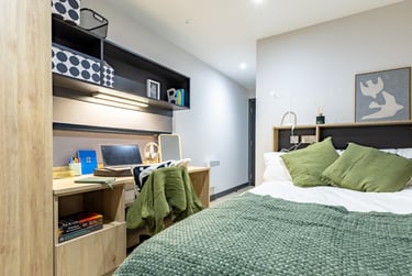 Premium En Suite at Biscuit Factory, 140 Little Donegall Street, City Centre, Belfast, BT12FL - Image 3